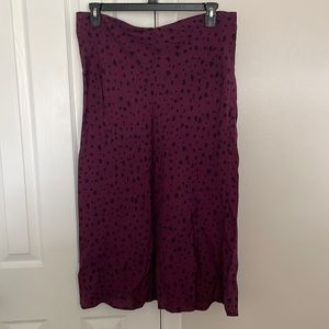 Midi satin style skirt size 14-16